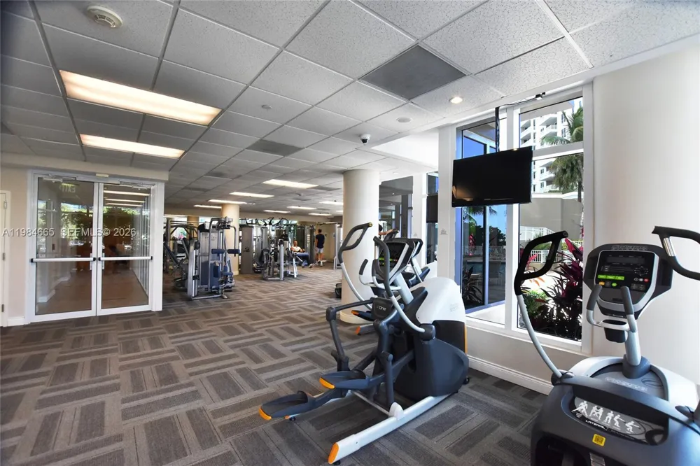801 Brickell Key Blvd #1209 Miami, FL 33131