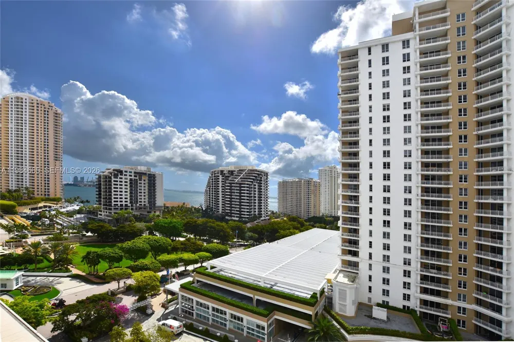 801 Brickell Key Blvd #1209 Miami, FL 33131