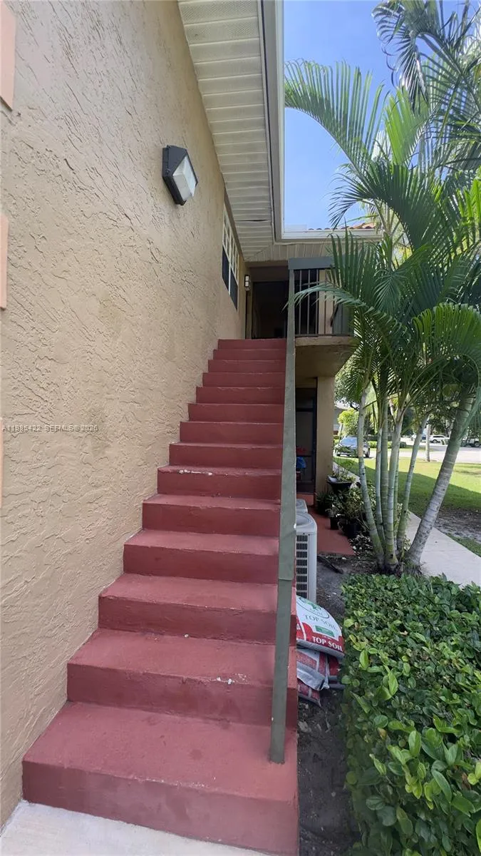10480 NW 8th St #201 Pembroke Pines, FL 33026