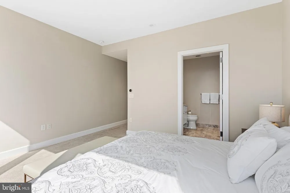 50 S 16TH STREET #5301 Philadelphia, PA 19102