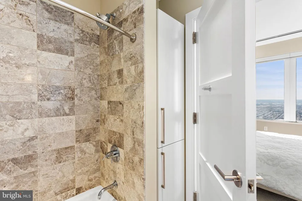 50 S 16TH STREET #5301 Philadelphia, PA 19102