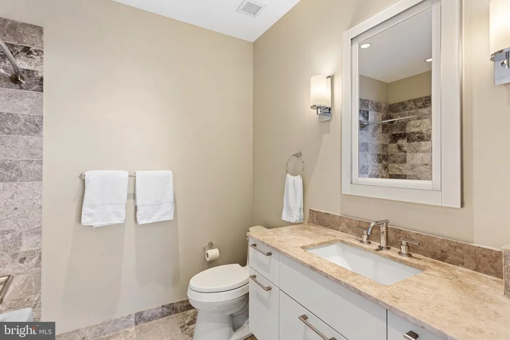 50 S 16TH STREET #5301 Philadelphia, PA 19102