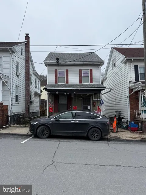 918 RACE STREET