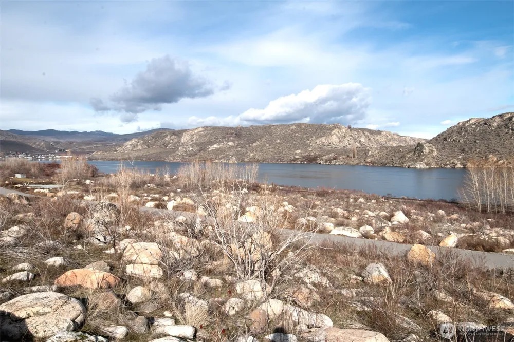 0 NNA Lot 6 Lazy Lightning Long Plat Pateros, WA 98846