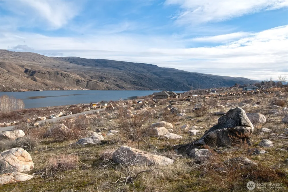 0 NNA Lot 6 Lazy Lightning Long Plat Pateros, WA 98846