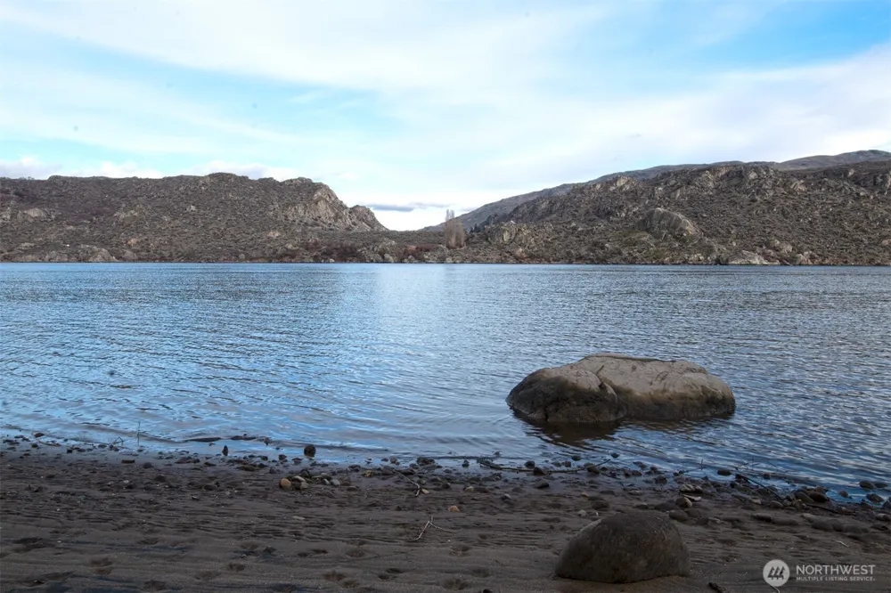 0 NNA Lot 6 Lazy Lightning Long Plat Pateros, WA 98846