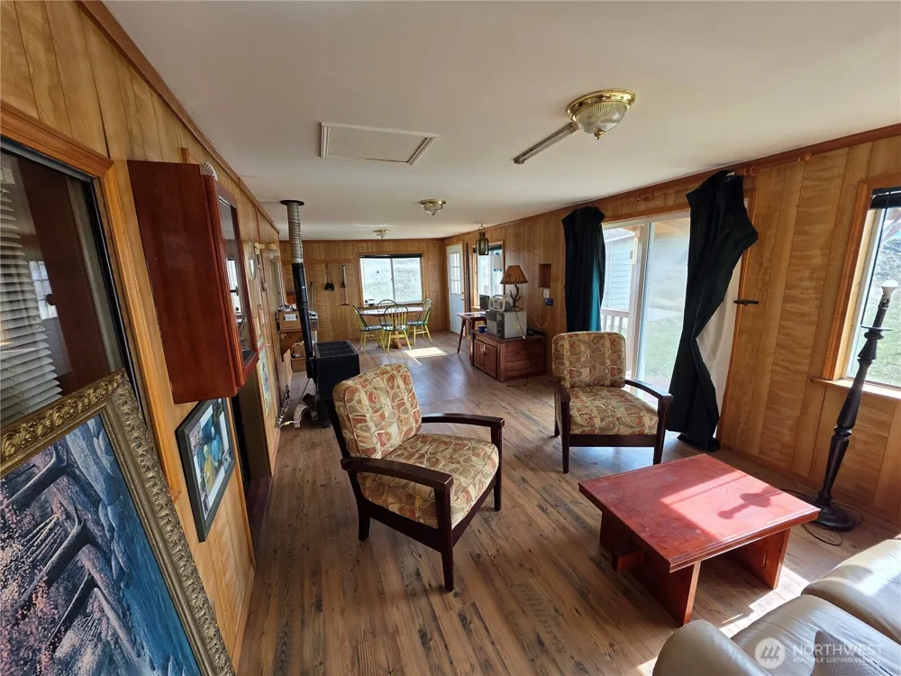 105 Emily Road Oroville, WA 98844