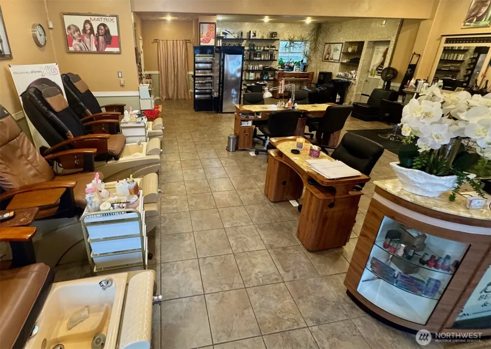 9222 Silverdale Way NW Silverdale, WA 98383