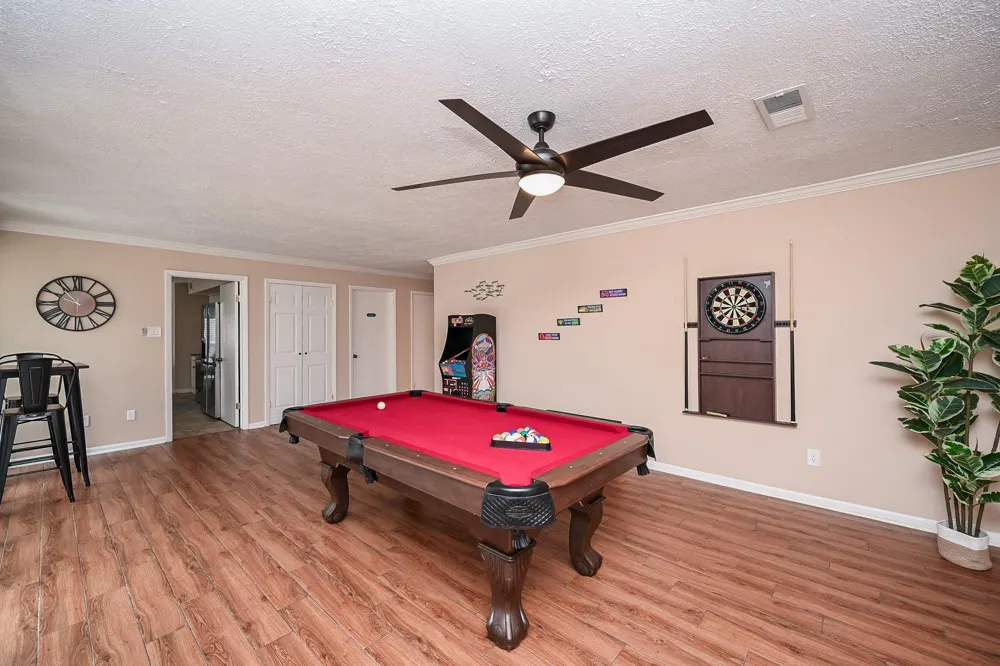 19414 Dianeshire Drive North Houston, TX 77388