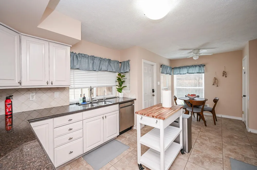 19414 Dianeshire Drive North Houston, TX 77388