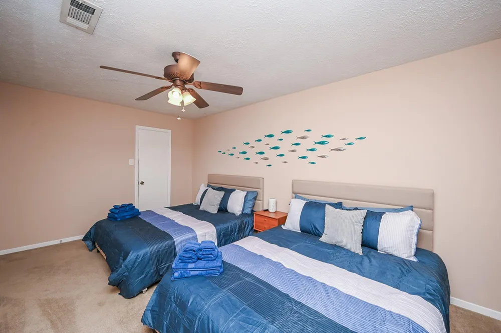 19414 Dianeshire Drive North Houston, TX 77388