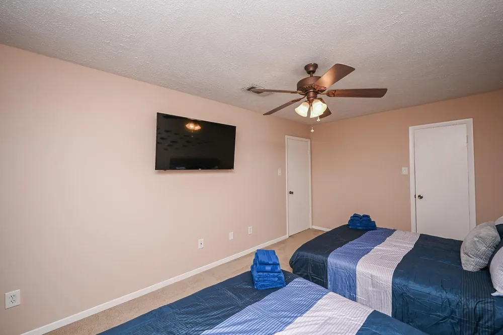 19414 Dianeshire Drive North Houston, TX 77388