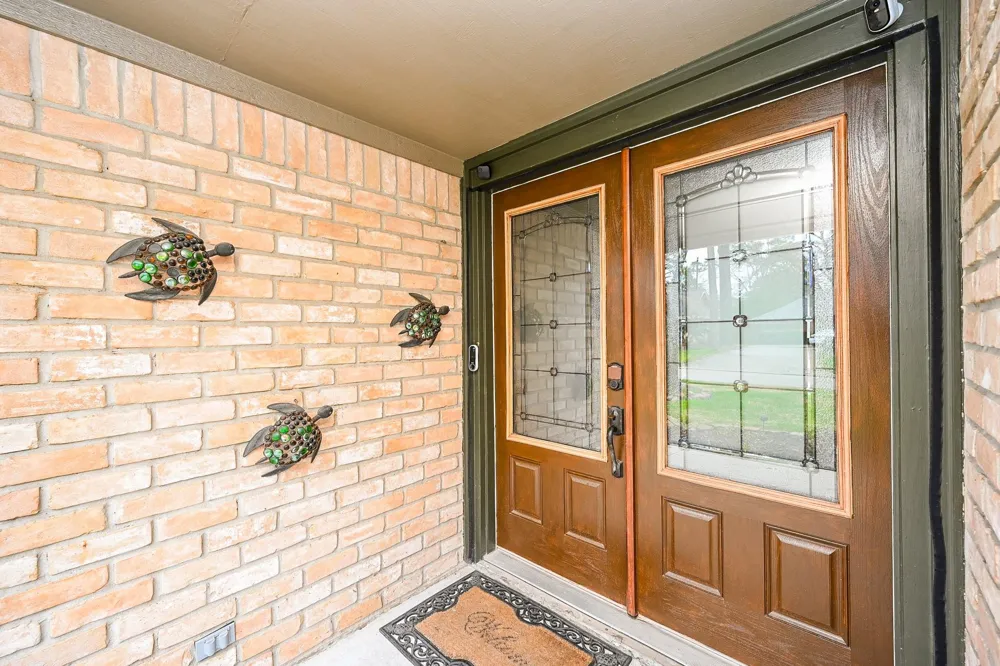 19414 Dianeshire Drive North Houston, TX 77388