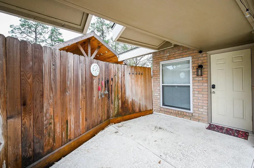 19414 Dianeshire Drive North Houston, TX 77388