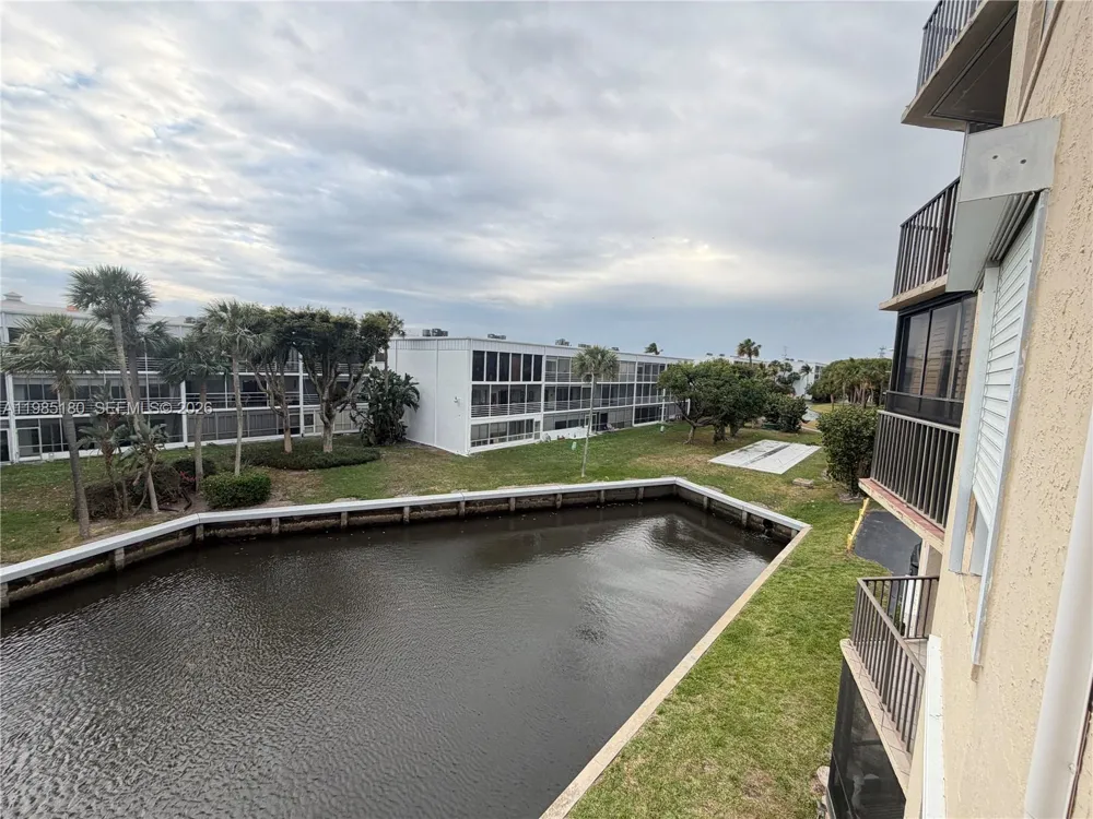 896 Federal Hwy #326 Lantana, FL 33462