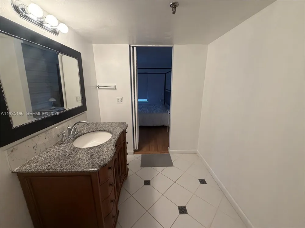 896 Federal Hwy #326 Lantana, FL 33462