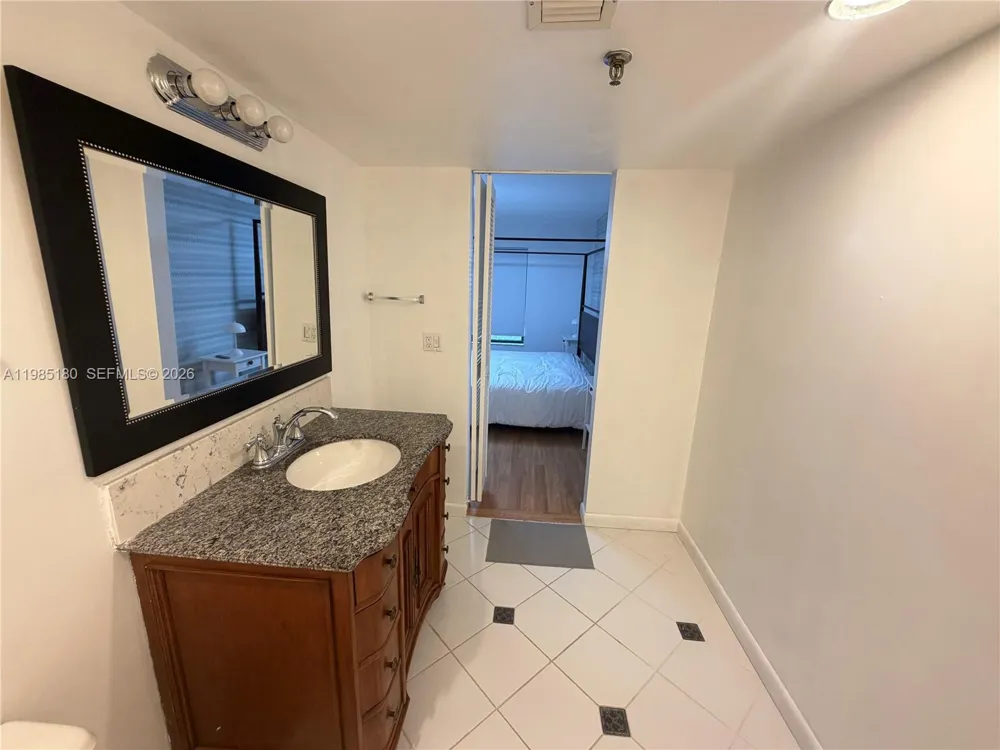 896 Federal Hwy #326 Lantana, FL 33462