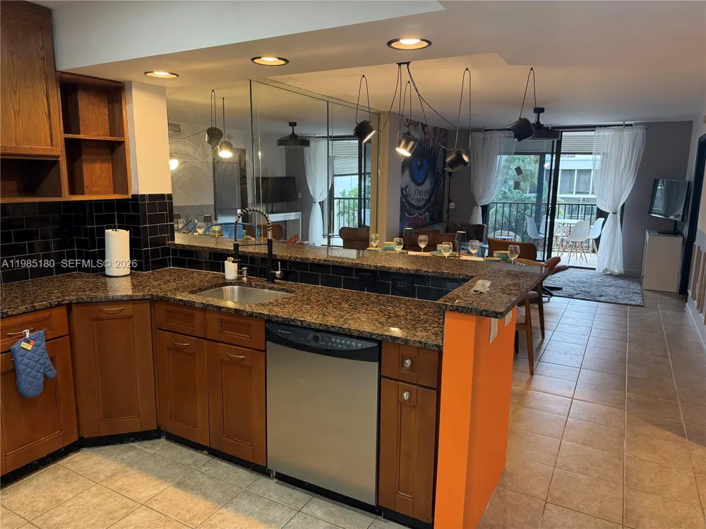 896 Federal Hwy #326 Lantana, FL 33462