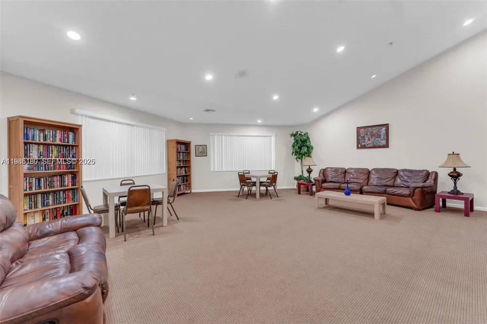 896 Federal Hwy #326 Lantana, FL 33462