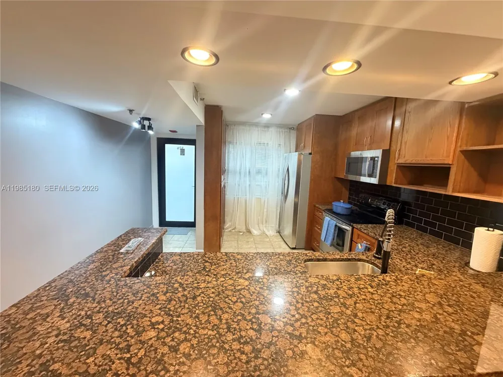 896 Federal Hwy #326 Lantana, FL 33462