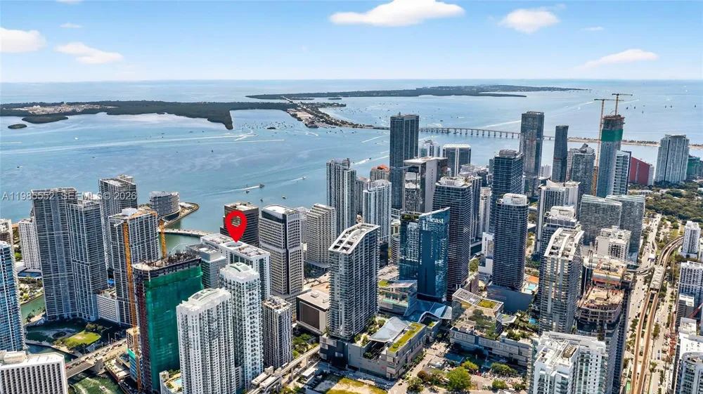 500 Brickell Ave #3901 Miami, FL 33131