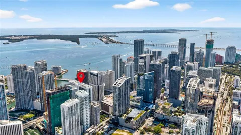 500 Brickell Ave #3901