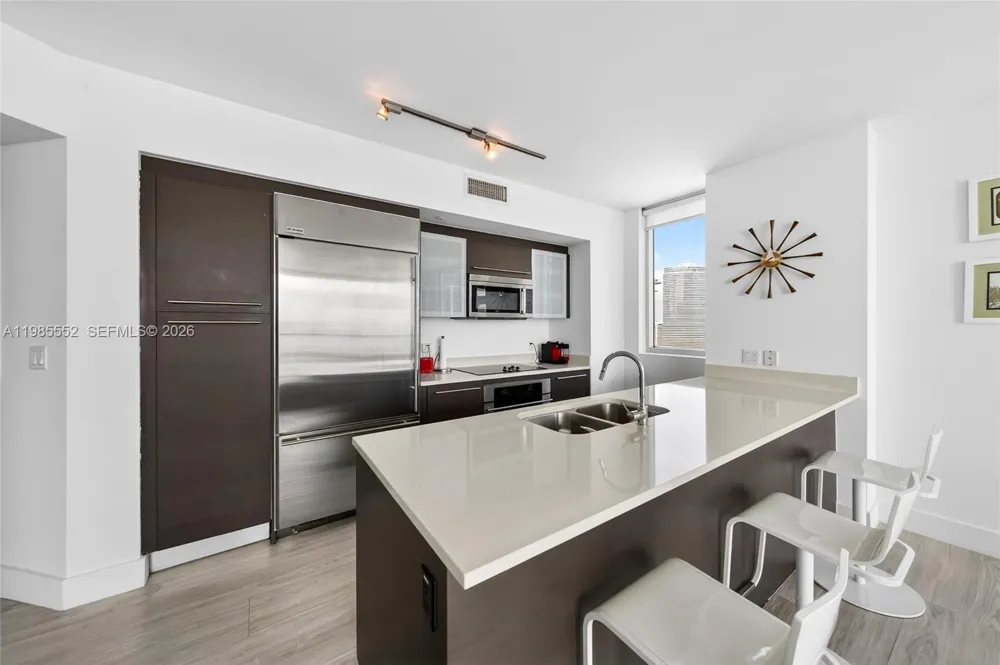 500 Brickell Ave #3901 Miami, FL 33131