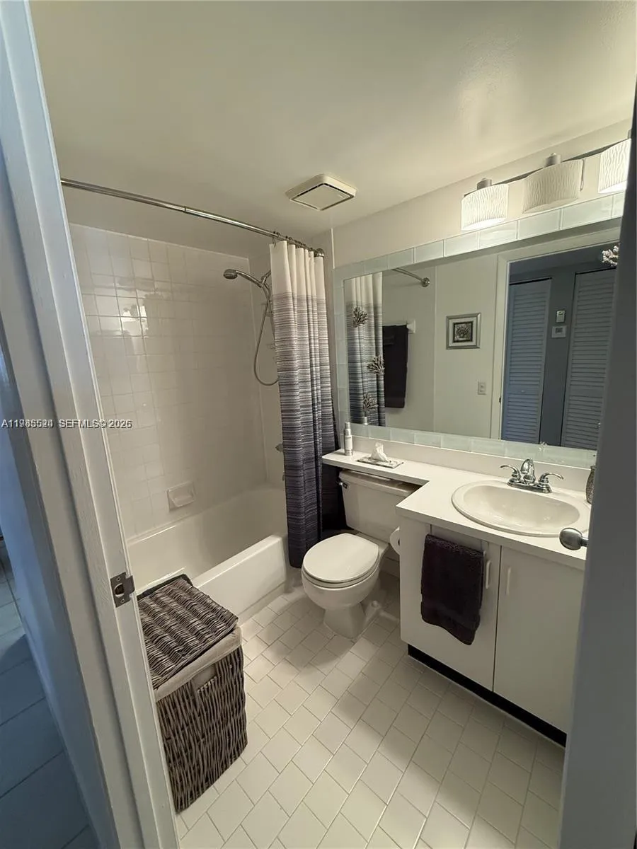 609 Waterside Dr #609 Hypoluxo, FL 33462