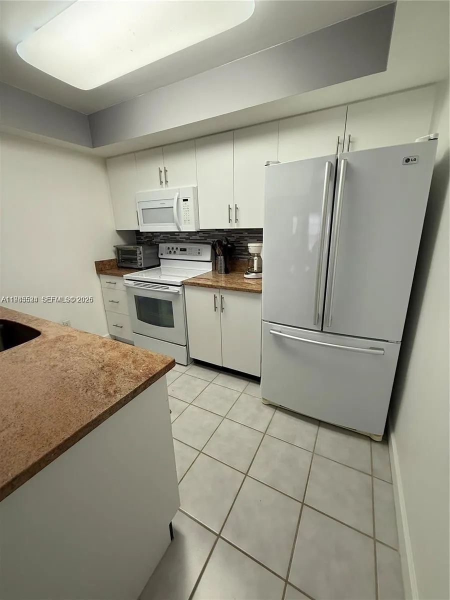 609 Waterside Dr #609 Hypoluxo, FL 33462