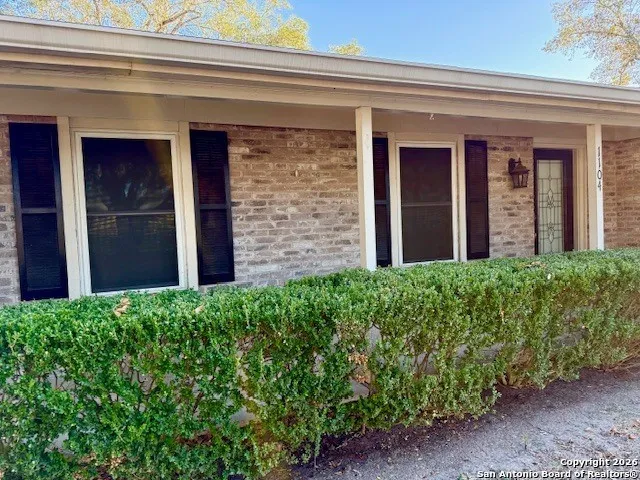 1104 Newhall Street Beeville, TX 78102