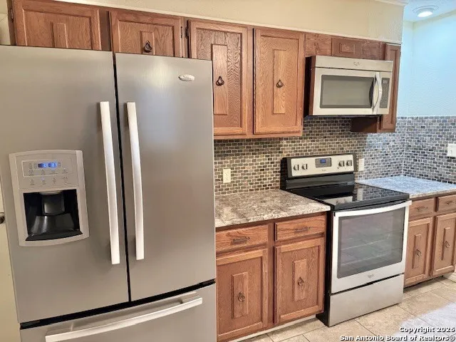 1104 Newhall Street Beeville, TX 78102