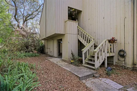 116 CROWN OAKS WAY