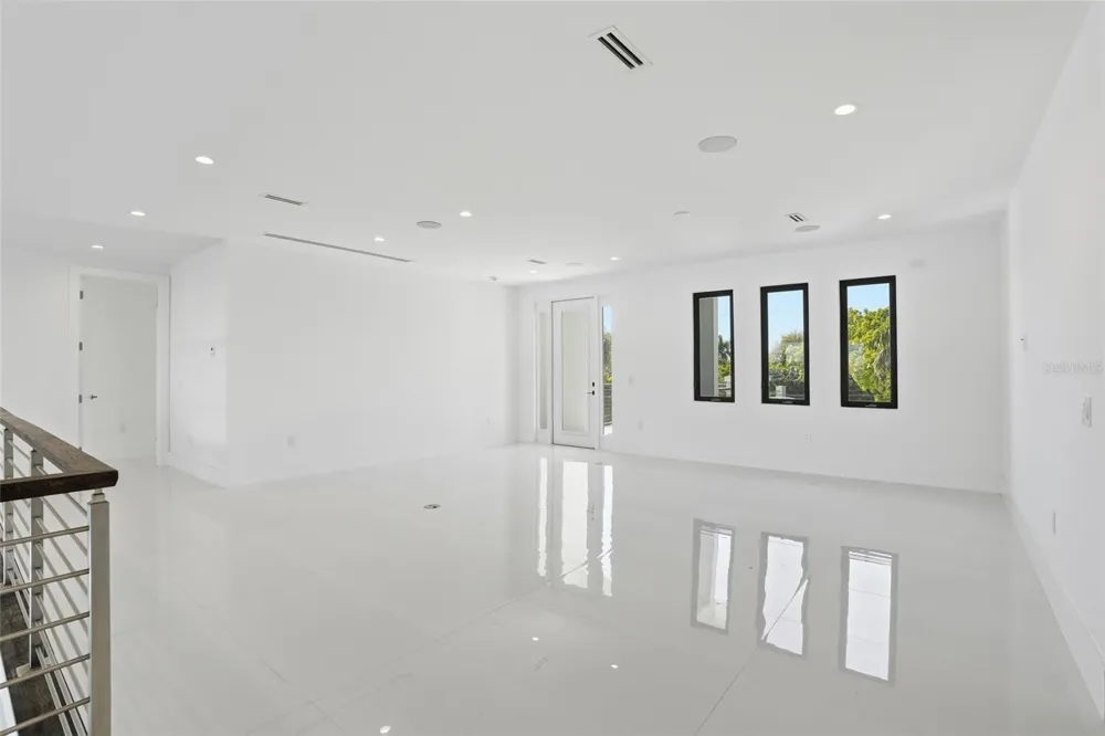 5735 RIVERSIDE DRIVE Cape Coral, FL 33904