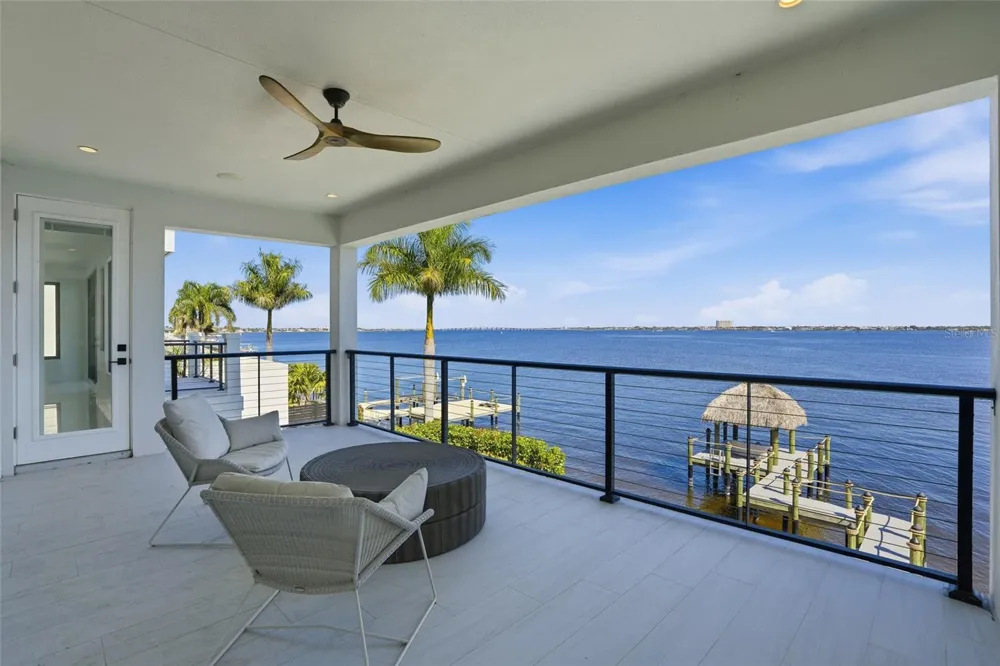 5735 RIVERSIDE DRIVE Cape Coral, FL 33904