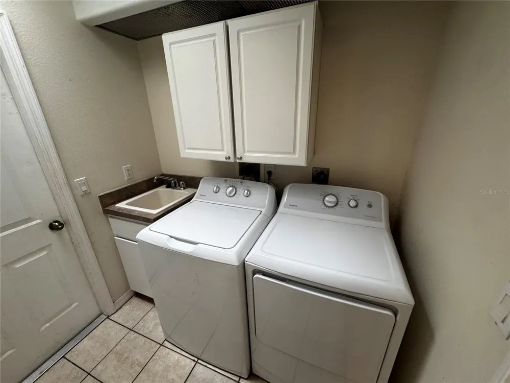 8234 MOSSBORGER AVENUE North Port, FL 34287