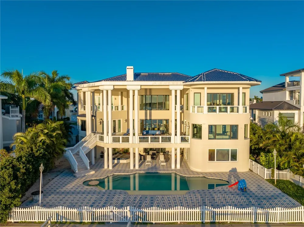 774 NINA DRIVE Tierra Verde, FL 33715