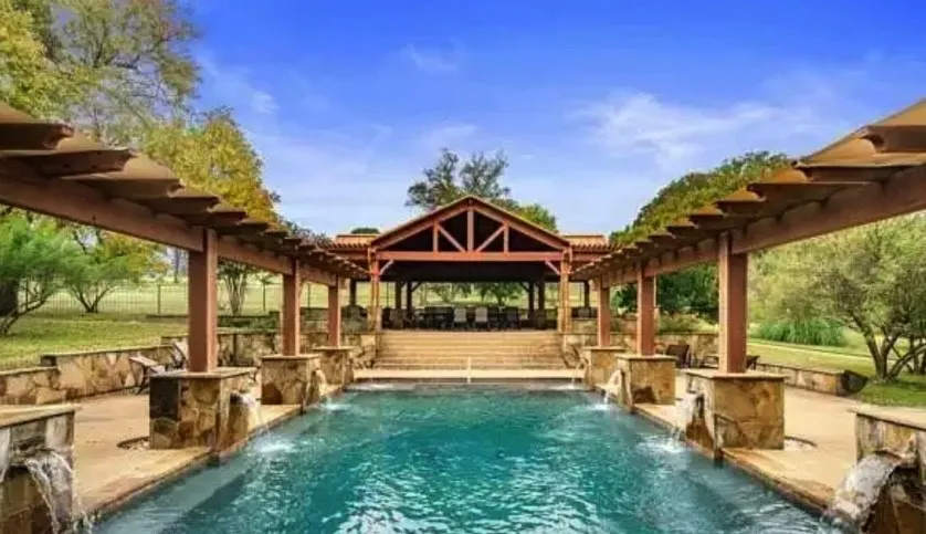 5395 Lago Vista Drive Athens, TX 75752