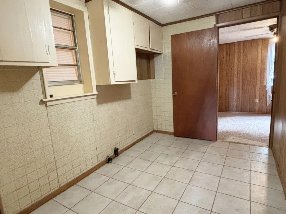 2431 Jefferson Mt Pleasant, TX 75455