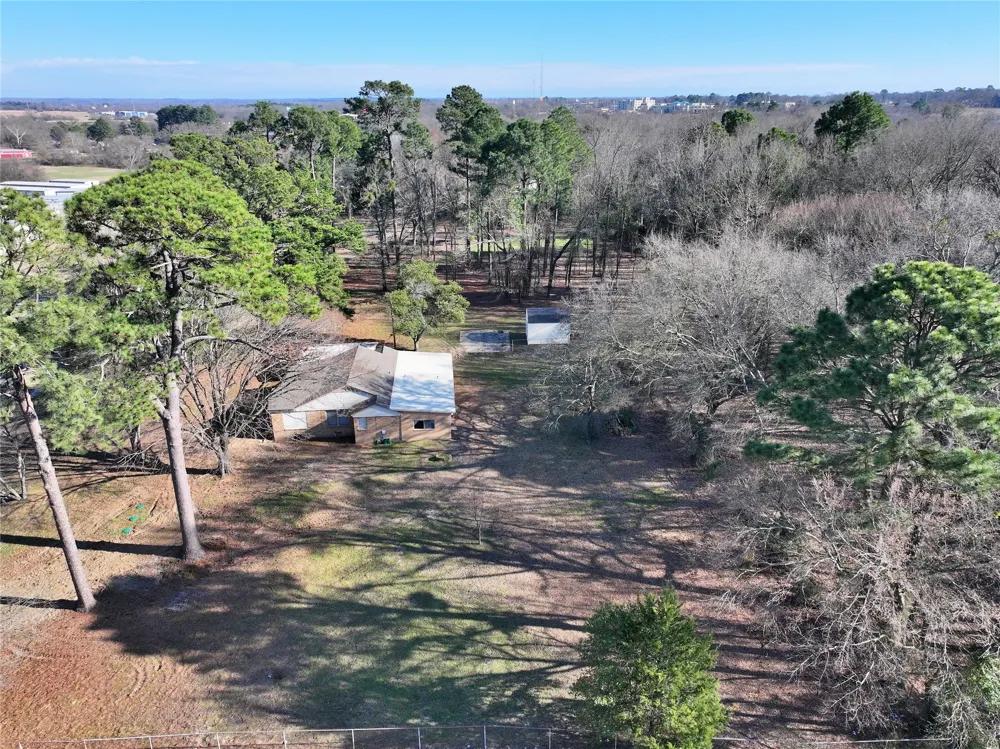 2431 Jefferson Mt Pleasant, TX 75455