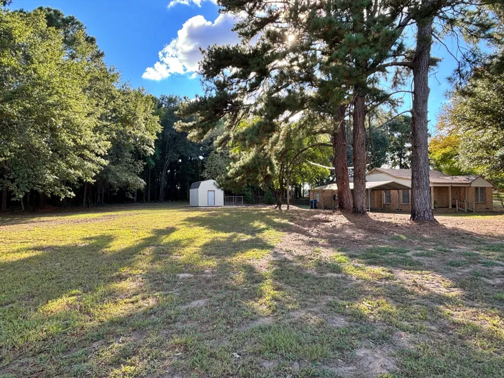 2431 Jefferson Mt Pleasant, TX 75455