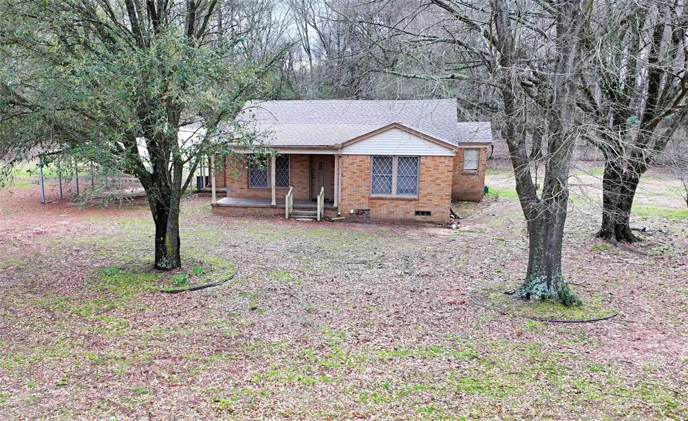 2431 Jefferson Mt Pleasant, TX 75455