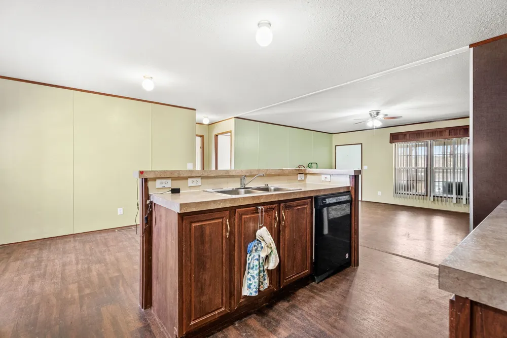 23425 FM 1995 Lindale, TX 75771