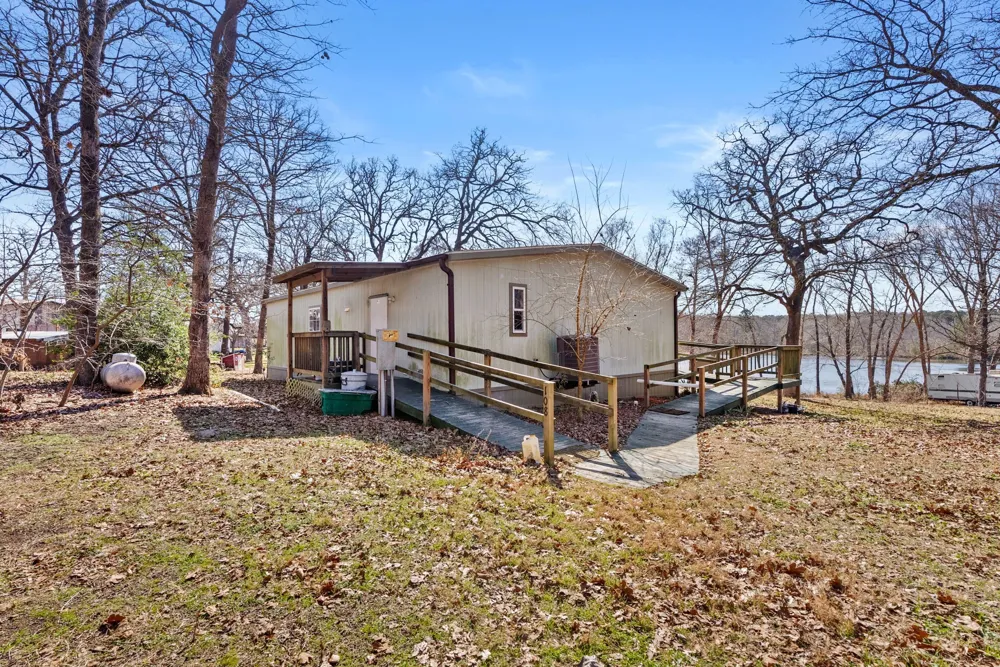 23425 FM 1995 Lindale, TX 75771