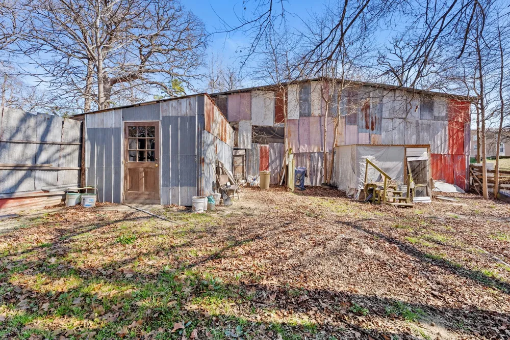 23425 FM 1995 Lindale, TX 75771