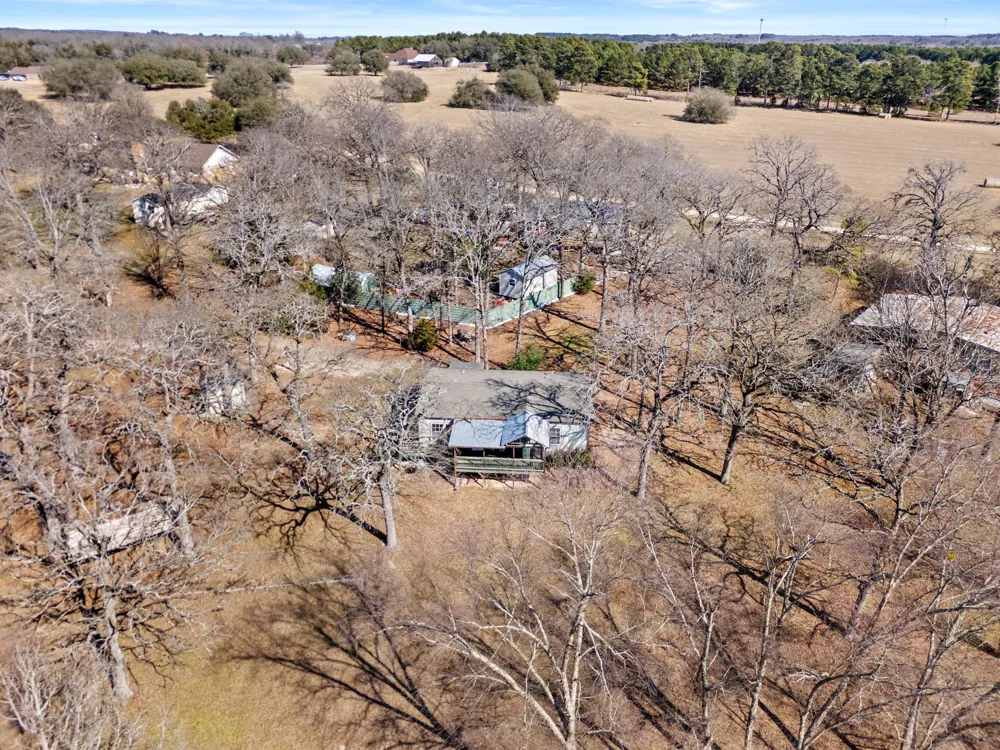 23425 FM 1995 Lindale, TX 75771
