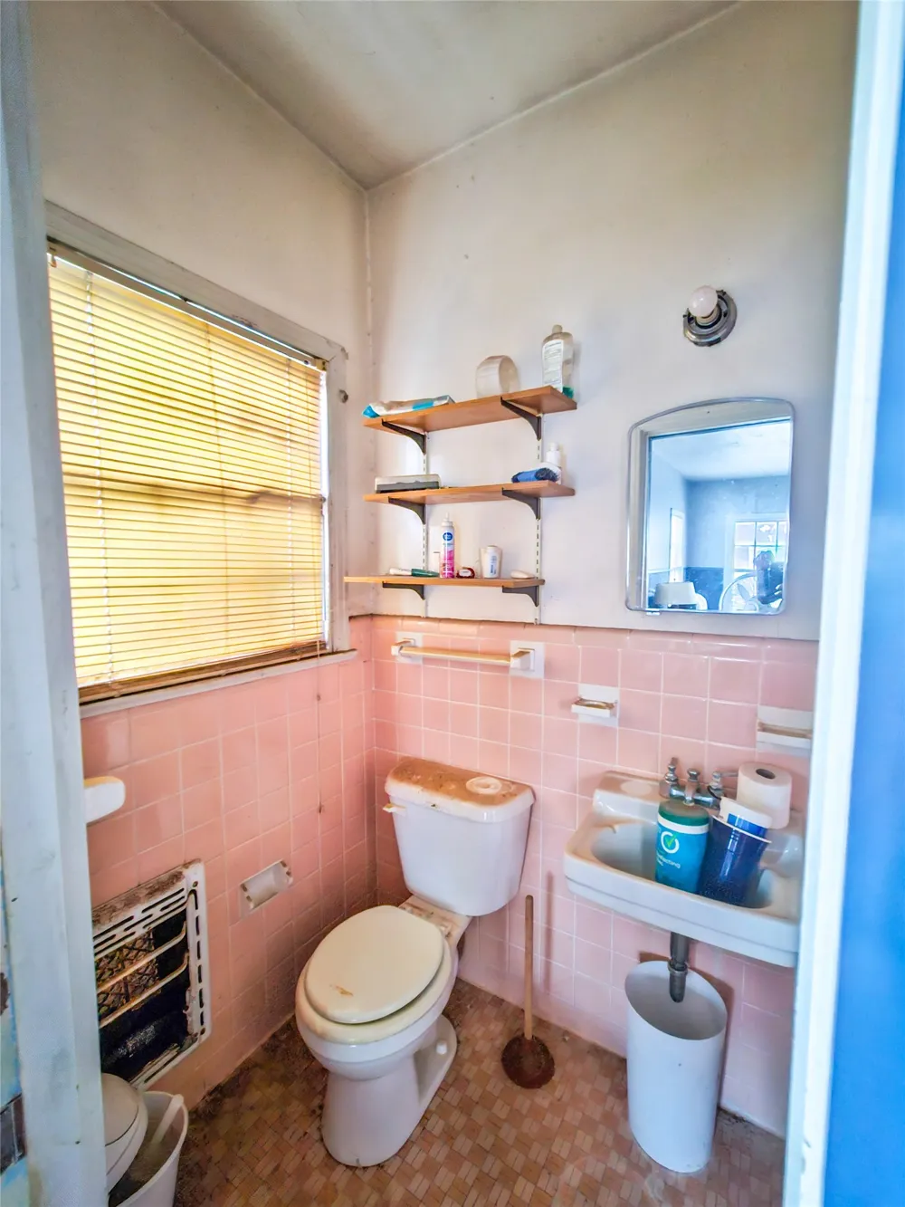 1200 E Twelfth Street Sweetwater, TX 79556
