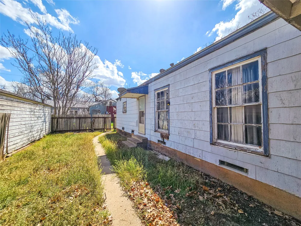 1200 E Twelfth Street Sweetwater, TX 79556
