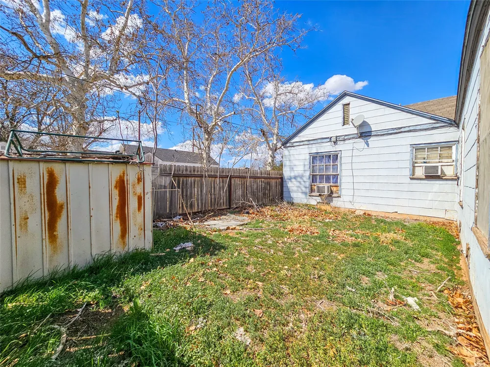 1200 E Twelfth Street Sweetwater, TX 79556