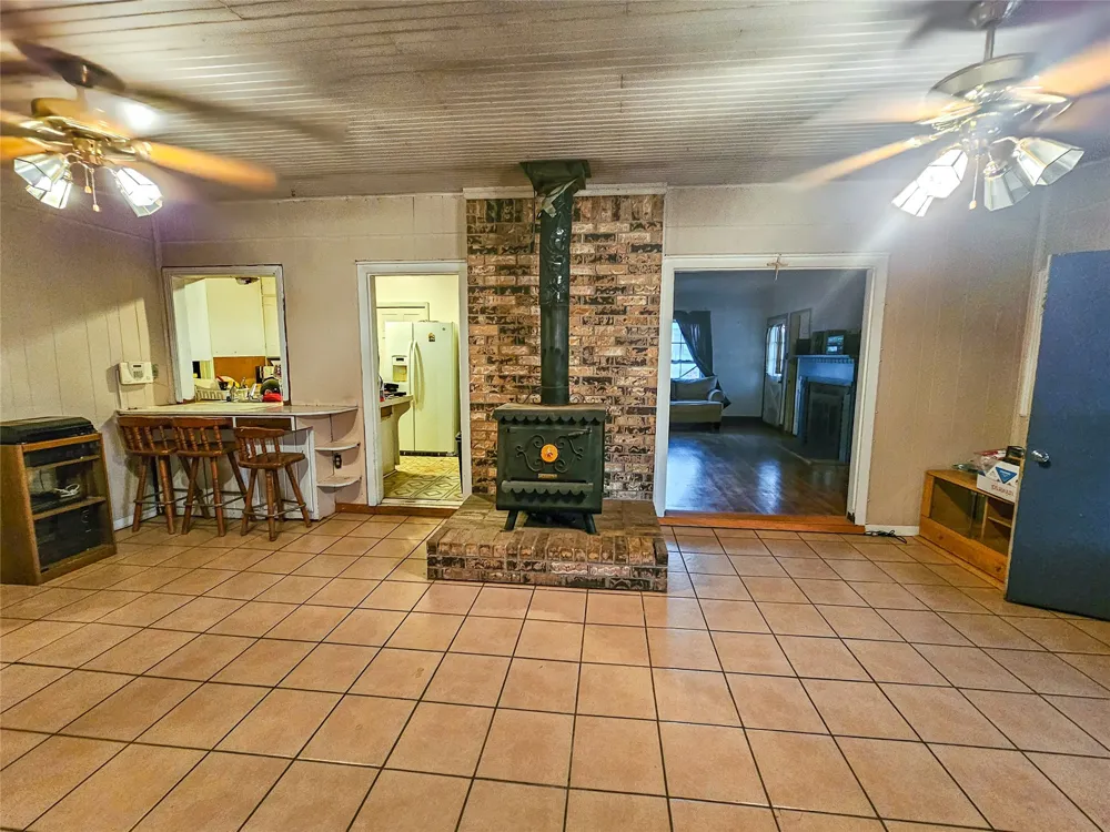 1200 E Twelfth Street Sweetwater, TX 79556