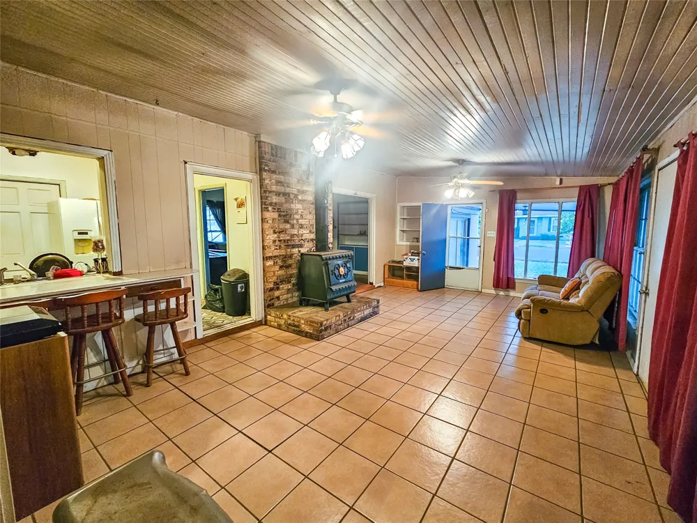 1200 E Twelfth Street Sweetwater, TX 79556